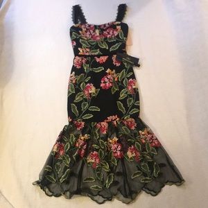 Bronx and Banco Cordelia Midi Dress. Size 6. New with Tags. Black floral